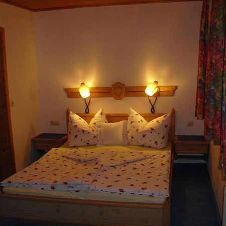 Ferienhaus Lechtaler Alpen Bach  Exterior foto