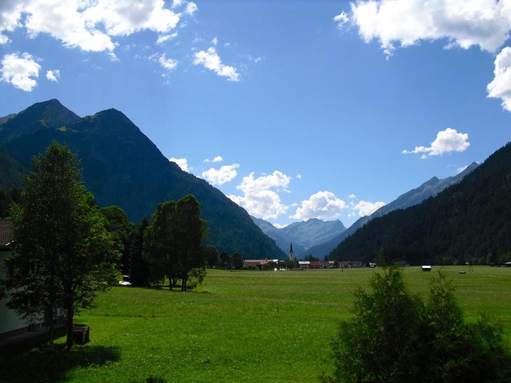 Ferienhaus Lechtaler Alpen Bach  Exterior foto