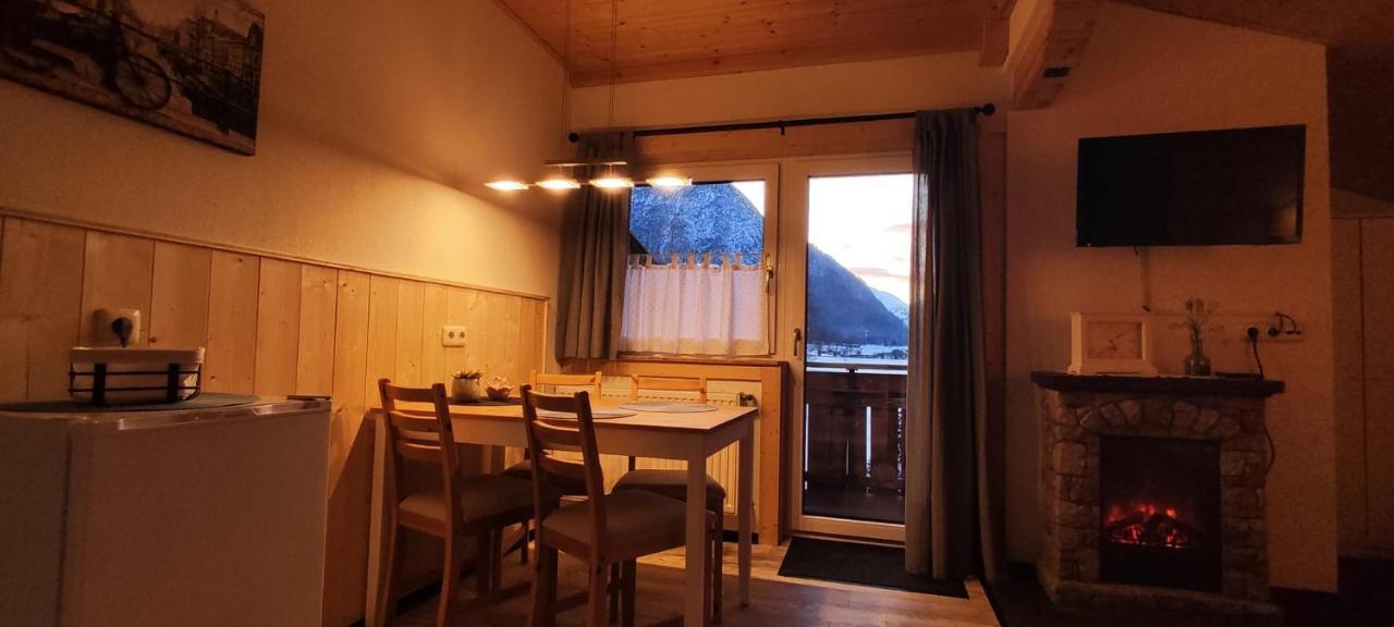 Ferienhaus Lechtaler Alpen Bach  Exterior foto
